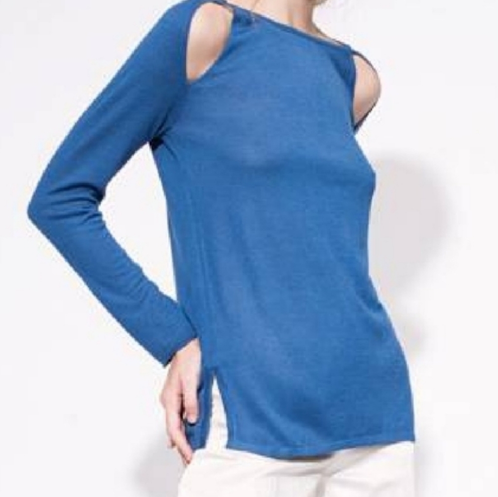🆕️Kokun raglan cut out pullover, blue